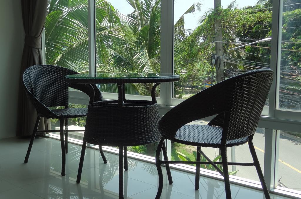 But Different Phuket Boutique Hotel Nai Harn Екстер'єр фото