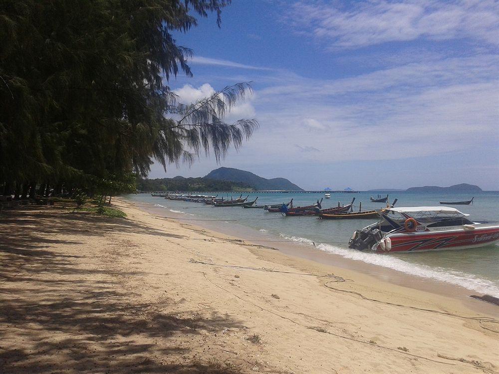 But Different Phuket Boutique Hotel Nai Harn Екстер'єр фото