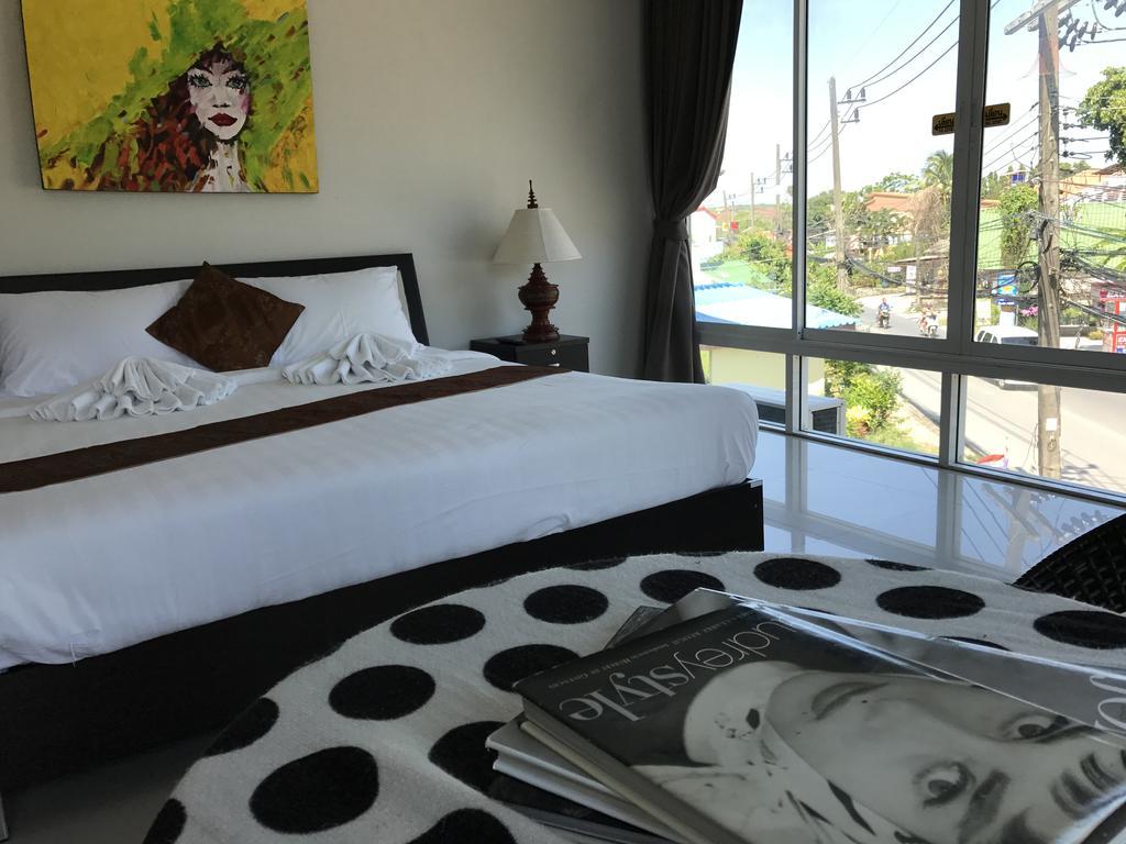 But Different Phuket Boutique Hotel Nai Harn Екстер'єр фото