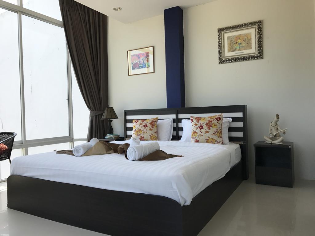 But Different Phuket Boutique Hotel Nai Harn Екстер'єр фото
