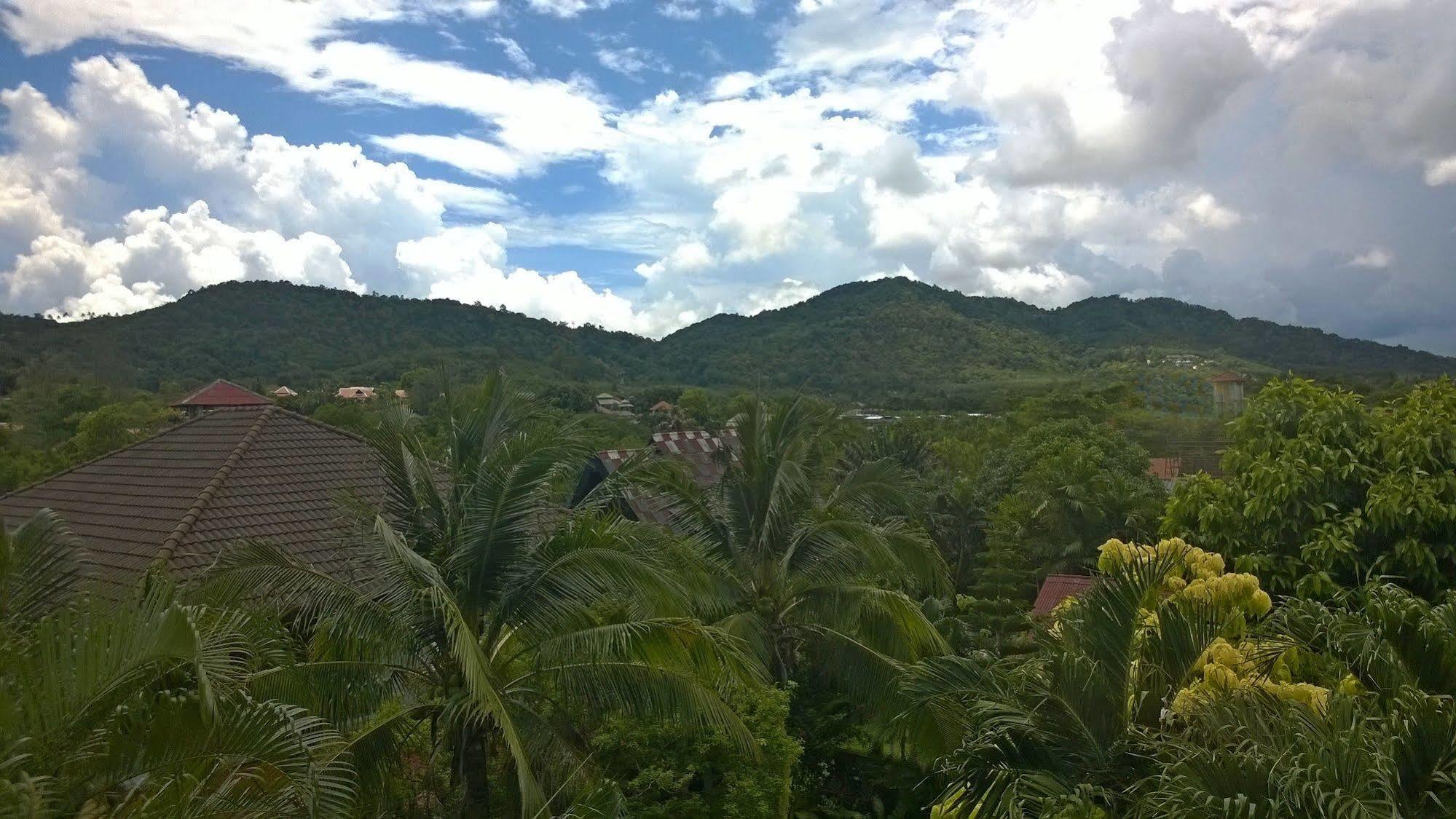 But Different Phuket Boutique Hotel Nai Harn Екстер'єр фото