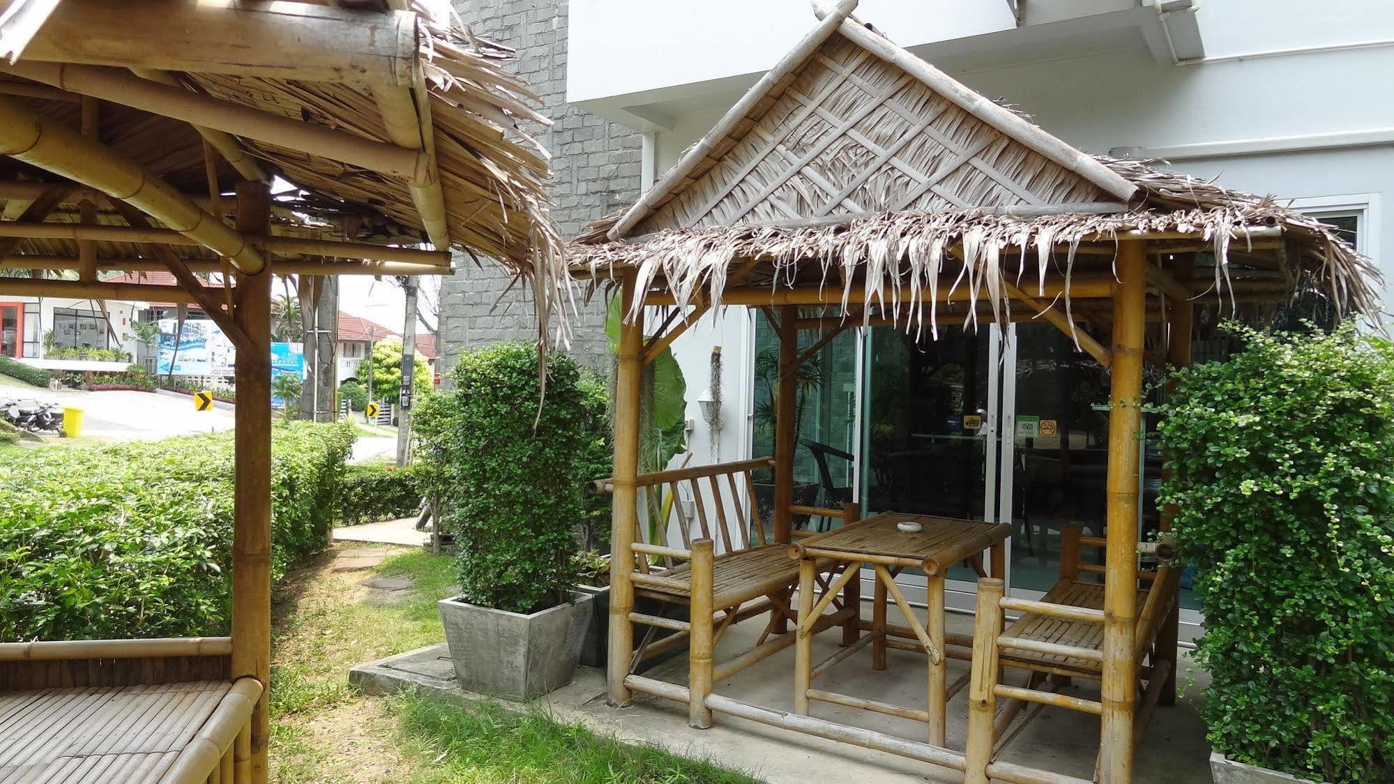 But Different Phuket Boutique Hotel Nai Harn Екстер'єр фото