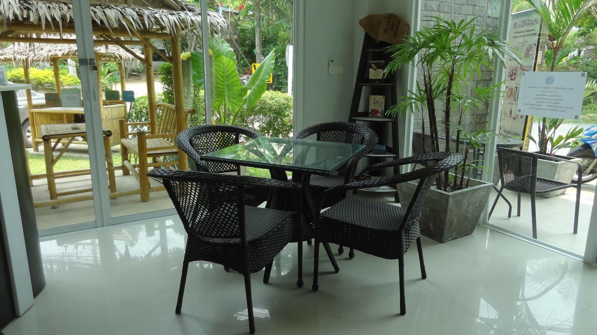 But Different Phuket Boutique Hotel Nai Harn Екстер'єр фото